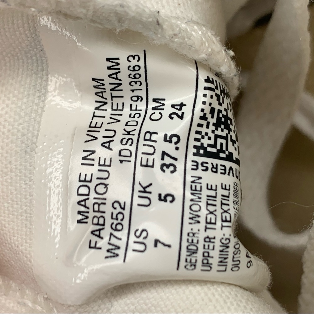 Converse | White Sneakers - Picture 7 of 7